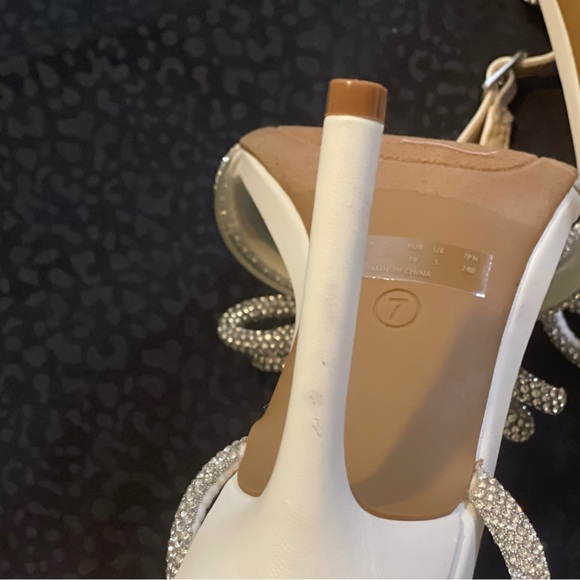 Dream Pairs White Elegant Heels for Weddings - Picture 5 of 6
